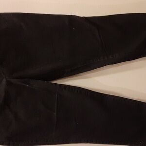 Gloria Vanderbilt, Amanda,size 6, black